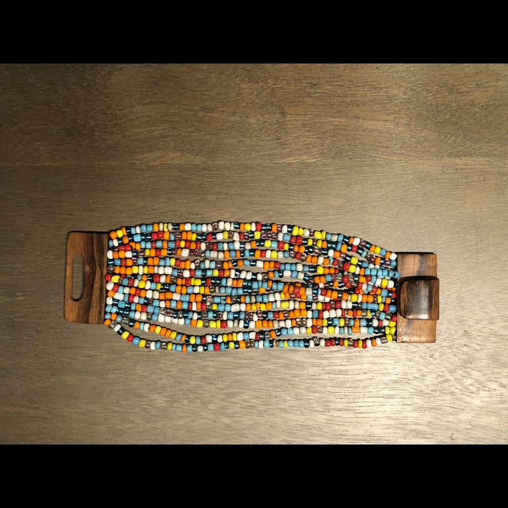 Colorful bead bracelet